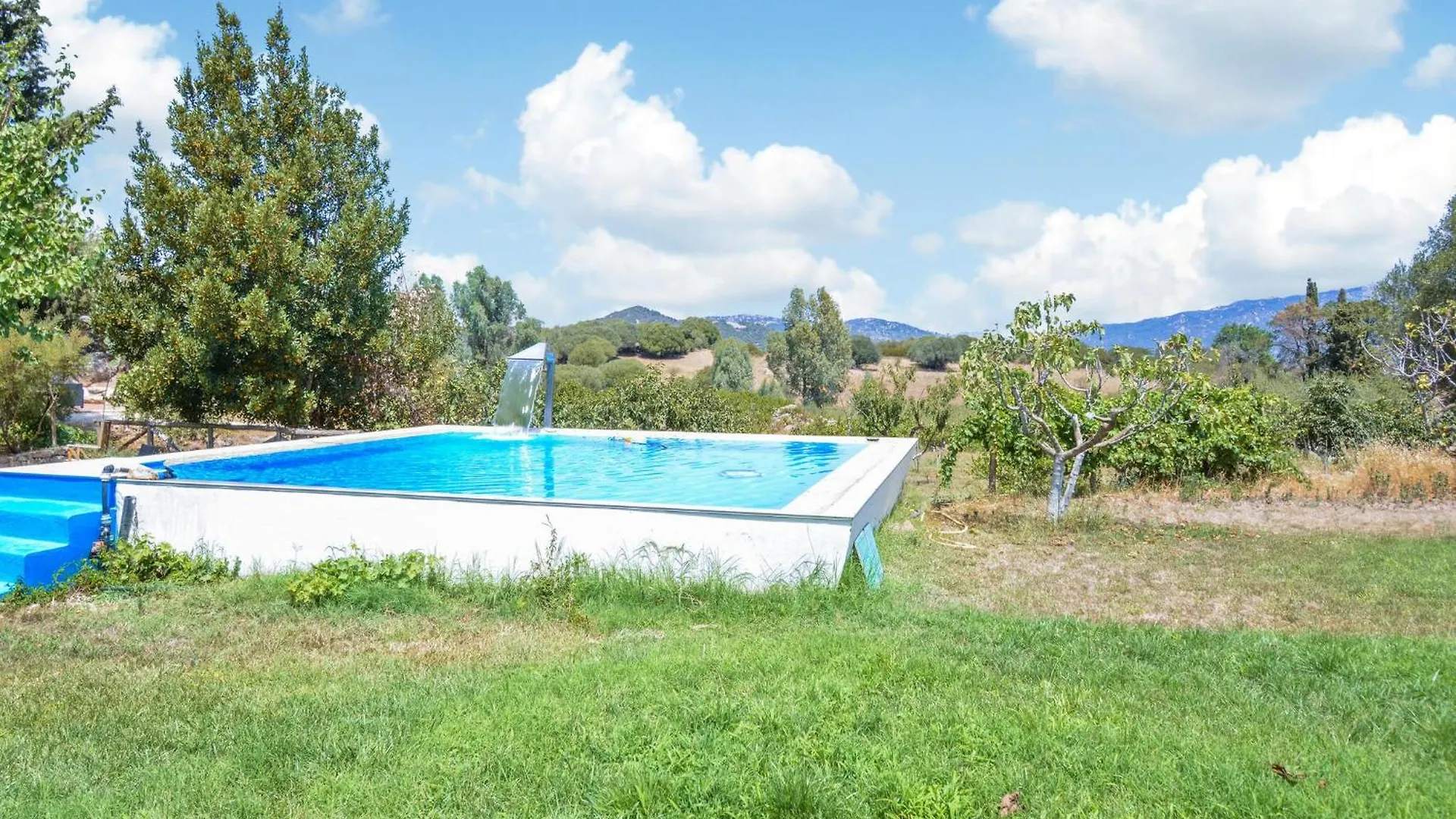 Hébergement de vacances Cozy Home In Orgosolo With Outdoor Swimming Pool Italie